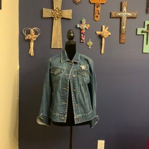 Vintage Gap jean jacket size medium, bought in 99 great condition!